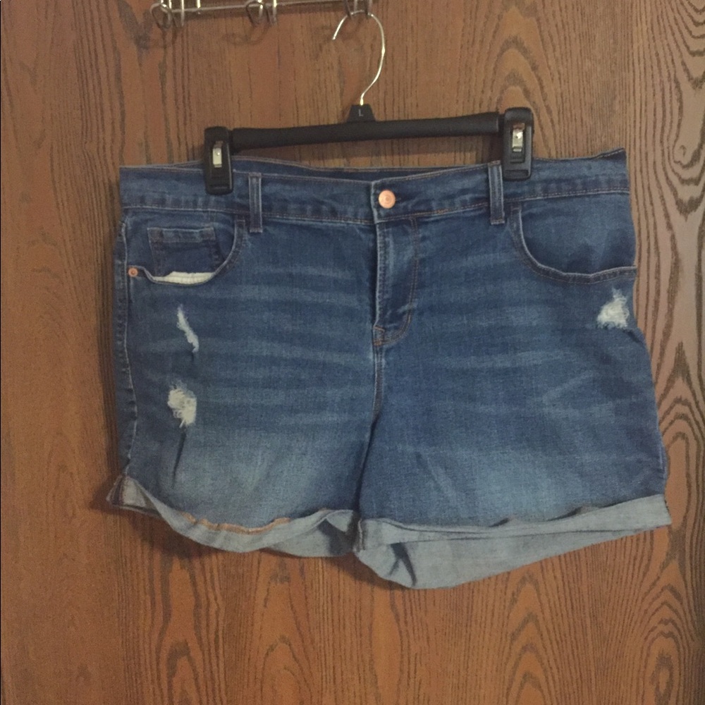 Old Navy Boyfriend Jean Shorts